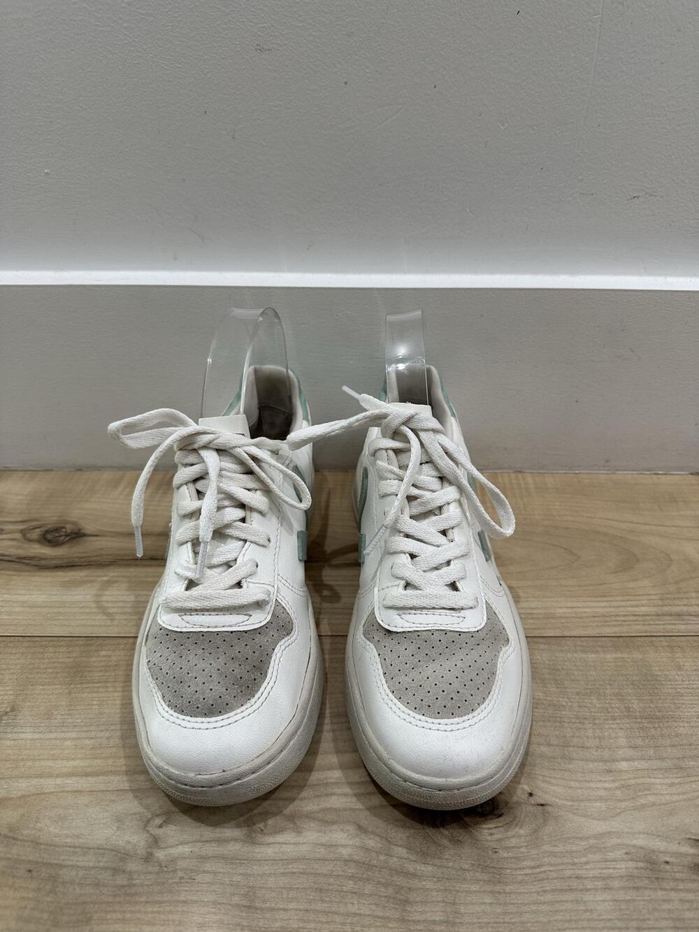 Veja Shoes Womens Size 6 White Leather Low Top Lace Up Sneakers Brazil Casual